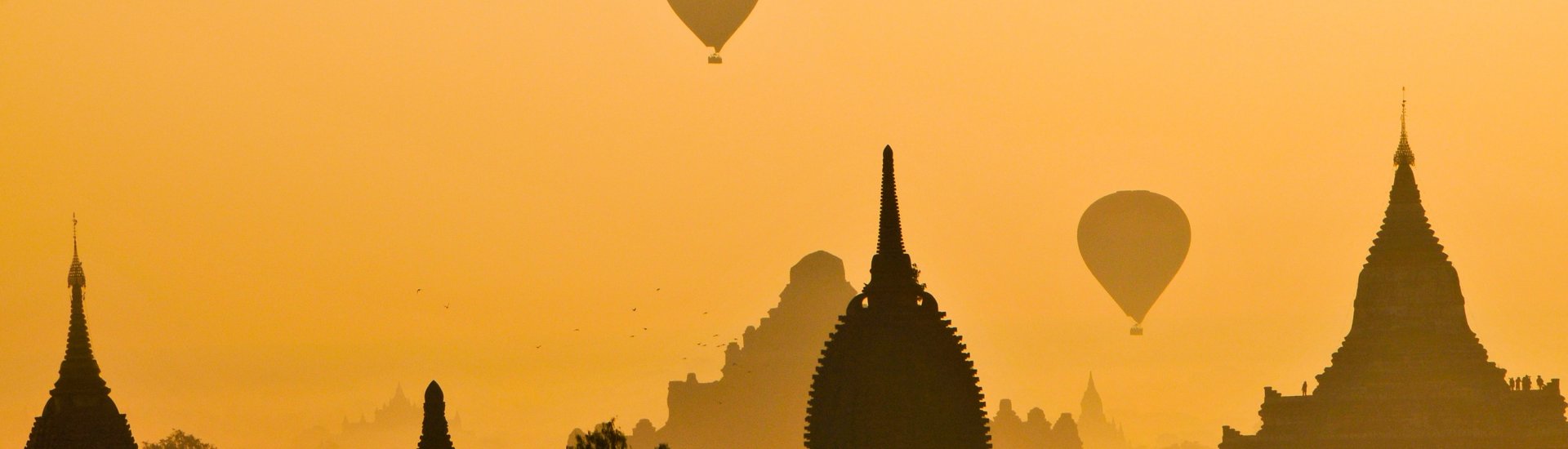 Balloons over temples